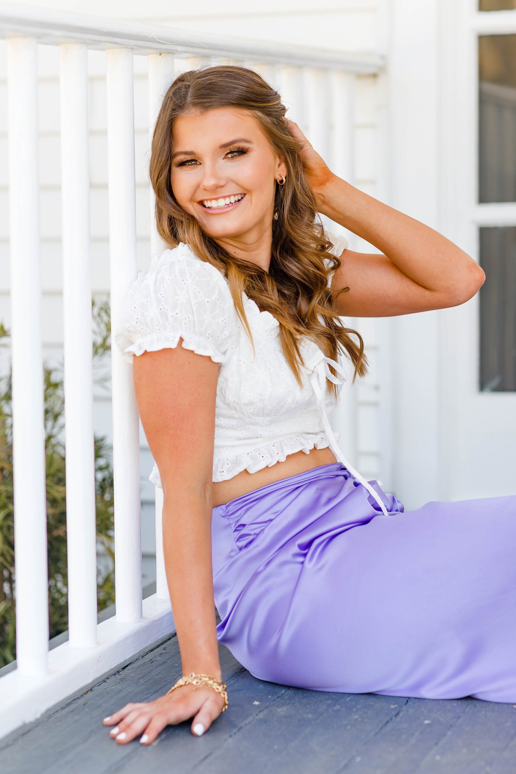sophisticated senior portraits in downtown Baton Rouge